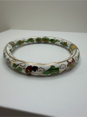 Vintage hinged Cloisonné Floral Enamel Bangle Bracelet - White, Green, Red, Gold